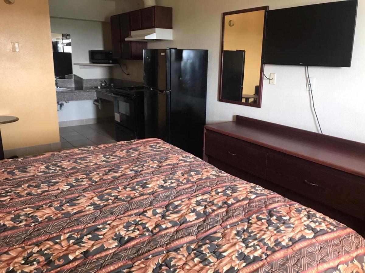 كارولتون Lone Star Inn المظهر الخارجي الصورة