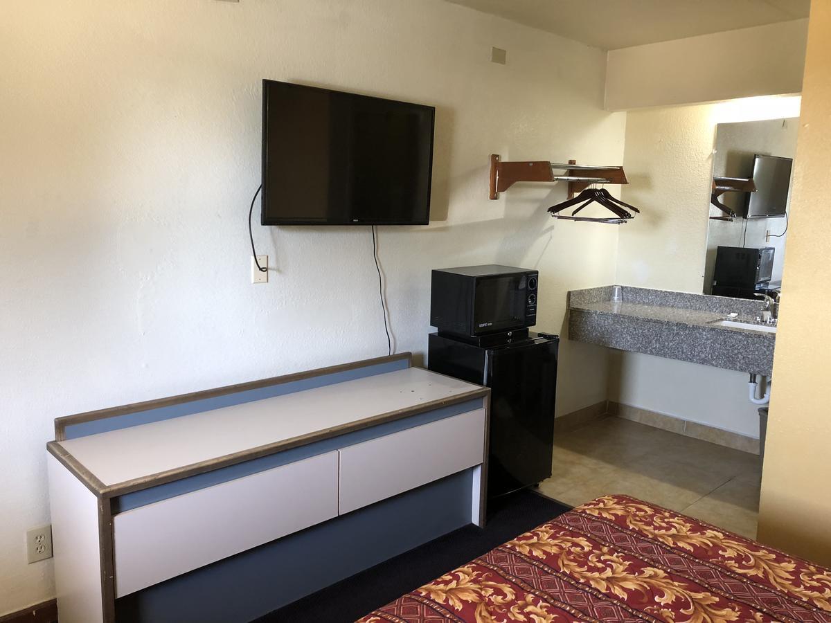 كارولتون Lone Star Inn المظهر الخارجي الصورة